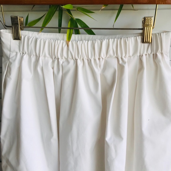 High Waisted Dry Stretch Tucked Skirt - Picture 5 of 8